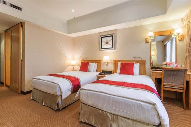 台北天成大饭店推出「官网限定畅游国旅住房专案」，周日至周五入住精致双床房只要1,399元。（图／台北天成大饭店）　