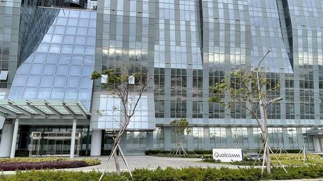 疫情来往不便，2020年外人投资件数与金额呈现双退，减幅近2成。(图：民眾邱立雅提供)