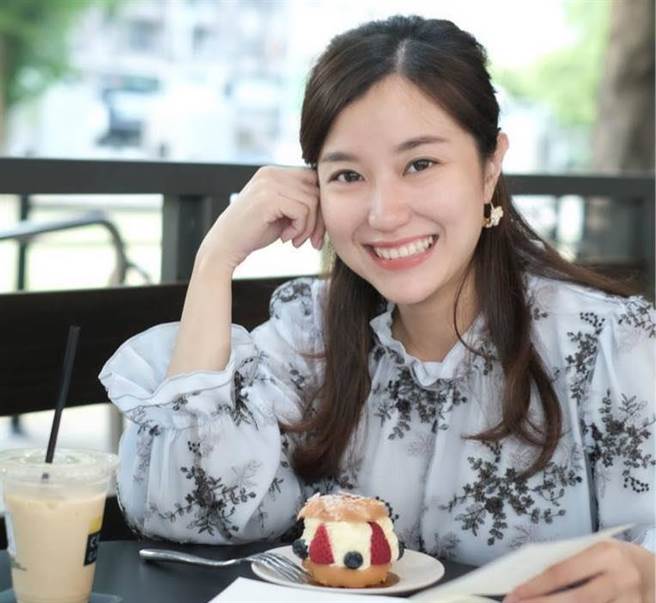 已故高雄市议长许崑源长女许采蓁。（图／取自许采蓁脸书）