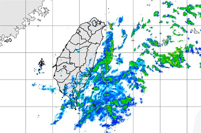 低压北上，东部今有雨。（中央气象局提供）
