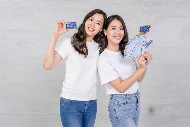 迎金牛，台新银推刷卡6%回馈及万元刷卡金，让民眾尽情消费享优惠。图／台新银行提供