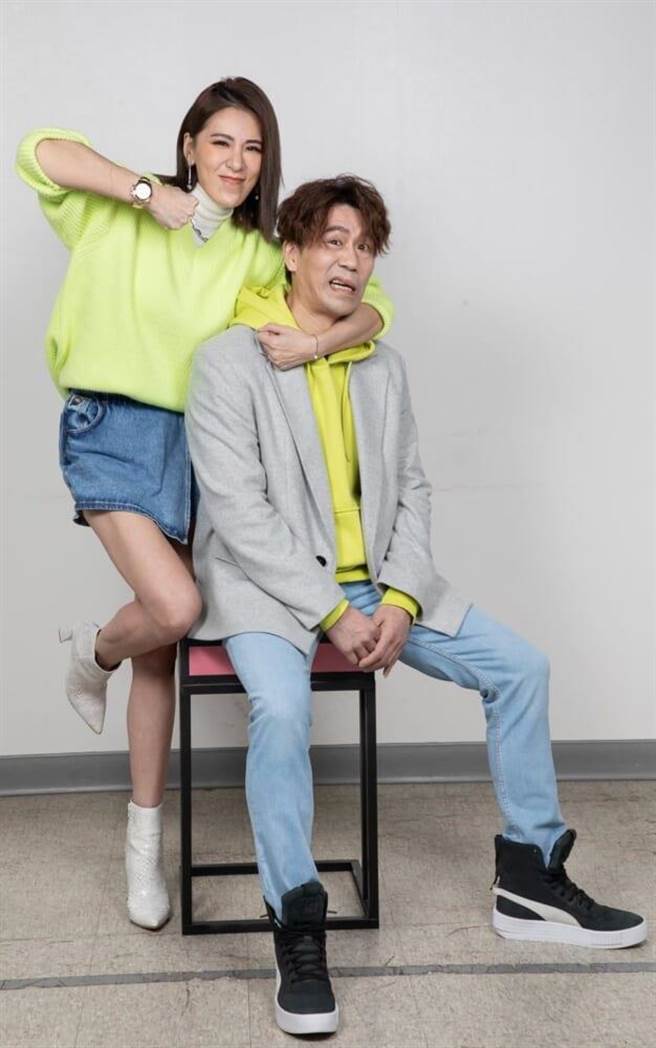 罗时丰（右）、小祯首次合作展现好默契。（东森提供）