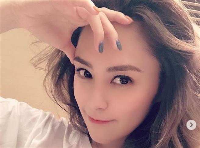 阿娇离婚后专心投入事业。(图/翻摄自阿娇IG)