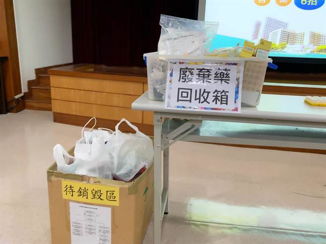 过年前民眾大扫除，高医统计，近来回收药品暴增2、3倍。（柯宗纬摄）