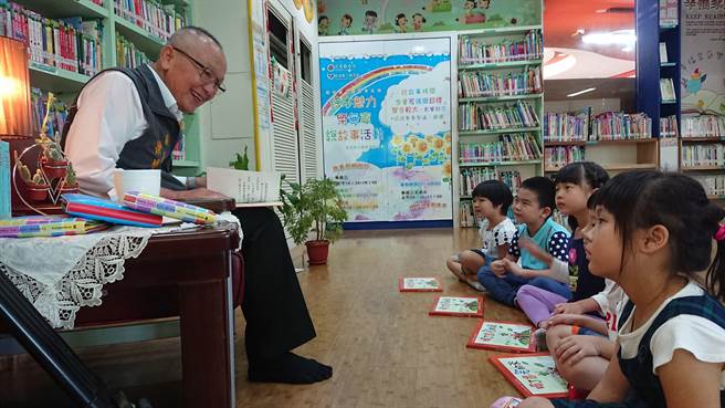 苗栗县政府推动阅读多年，获中央经费核定採购3万6819册新书，充实国中小图书馆藏，提供师生更丰富图书资源。（苗栗县政府提供／何冠娴苗栗传真）