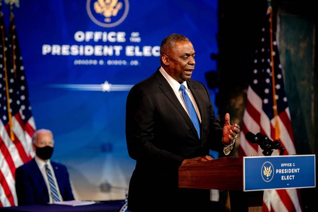 美国总统拜登提名担任国防部长的奥斯汀（Lloyd Austin）不符「退役军官接掌国防部须等退役满7年」的规定，但联邦眾议院和参议院今天支持予以豁免，为他执掌五角大厦铺路。（示意图/shutterstock）