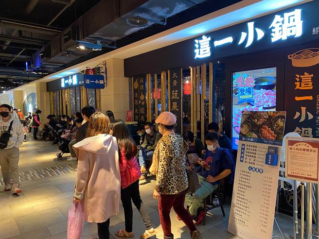 丽宝Outlet Mall馆内餐饮品牌深受消费者喜爱。（丽宝Outlet Mall提供／王文吉台中传真）