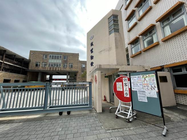 大学学测今（22日）登场，连江县考区由铭传大学负责，共有53位考生，其中52位为应届学生、1位为重考生。（连江县政府提供）