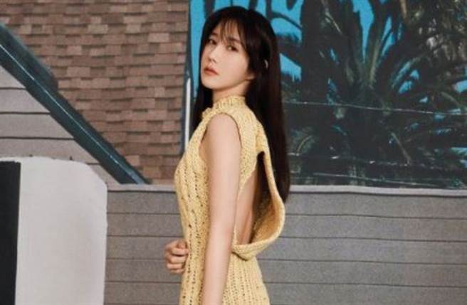 南韩女星李智雅（이지아）因在韩剧《Penthouse上流战争》中饰演财阀贵妇「沈秀莲」引发高度关注。（图／IG@dazedkorea）