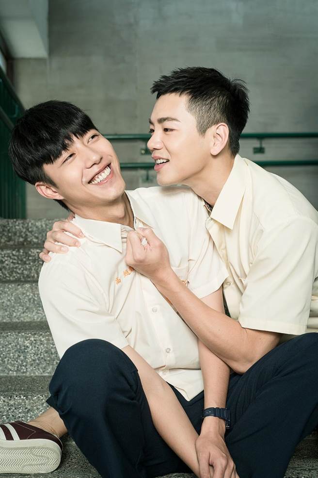 蔡凡熙《浴缸》脱到剩内裤 禾浩辰自豪「下面很厉害」（图／羚邦集团提供）