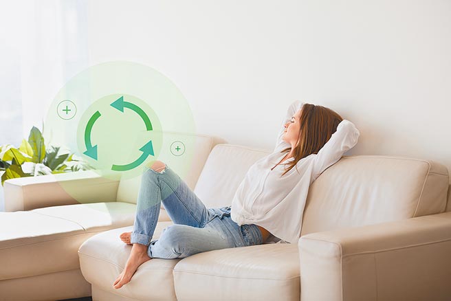 新润2019年就抢先推出「全龄氧生宅」，深获消费者青睐，2020年「心建筑」五大升级，再将防疫战线延伸至公设空间。图／新润机构提供