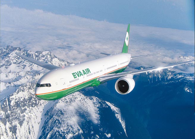 长荣航空证实，1月13日BR225航班机长有接获航管值班人员提醒通知航路附近有不明机的航情资讯。图为长荣航客机示意图。（长荣航空提供）