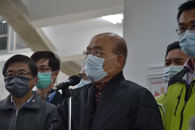 台北市長柯文哲預言3月將出現疫苗衍生的政治攻防，行政院長蘇貞昌表示，相關疫苗的採購已有把握，國內疫苗研發也有進度，請國人放心。（記者蔡雯如攝）