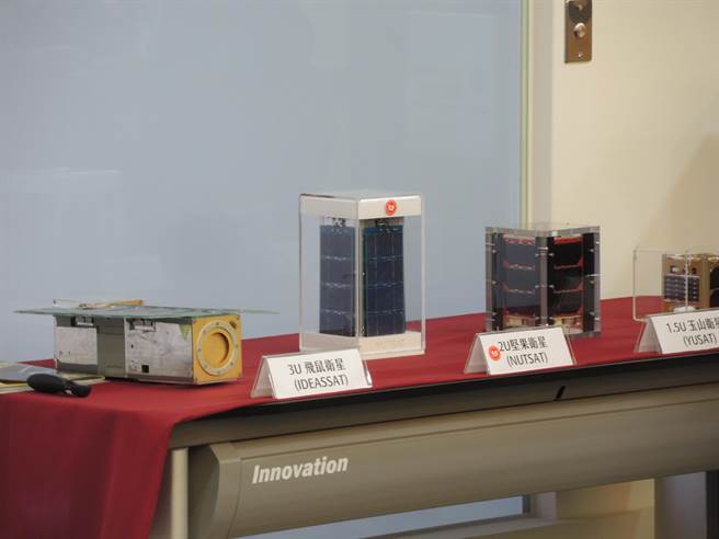 由国内自主研制的两颗立方卫星「玉山」及「飞鼠」将在美搭乘猎鹰9号火箭升空。（邱立雅摄）