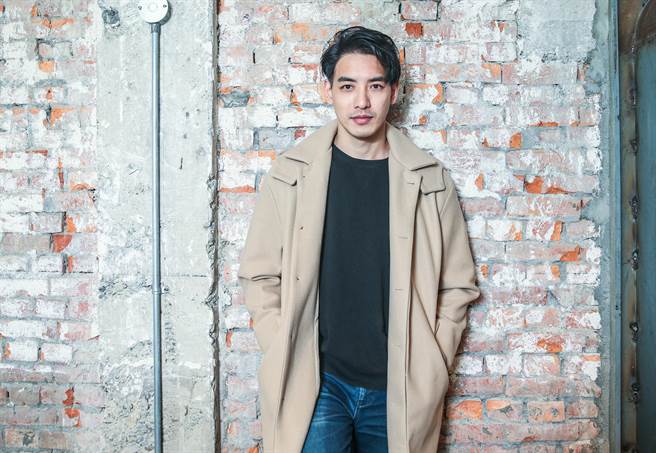 黄立外型帅气又有才。（粘耿豪摄）