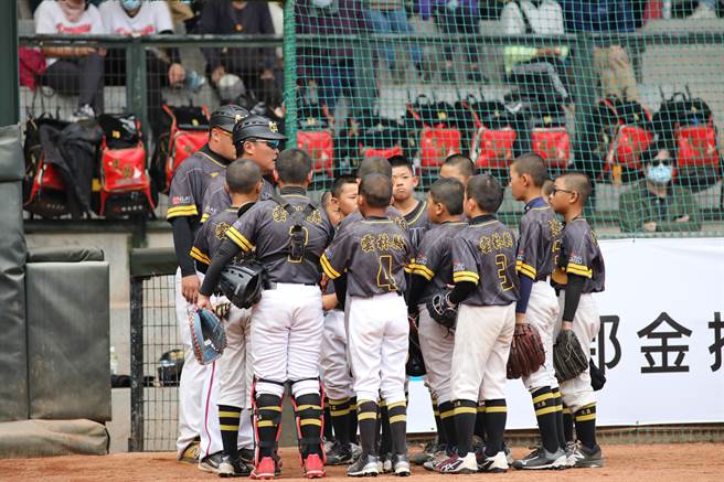 云林县文昌国小夺富邦杯少棒第4名。（中华棒协提供）