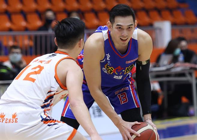 裕隆射手吕政儒单场飙进7颗三分球，且拿全场最高30分。(中华篮协提供)