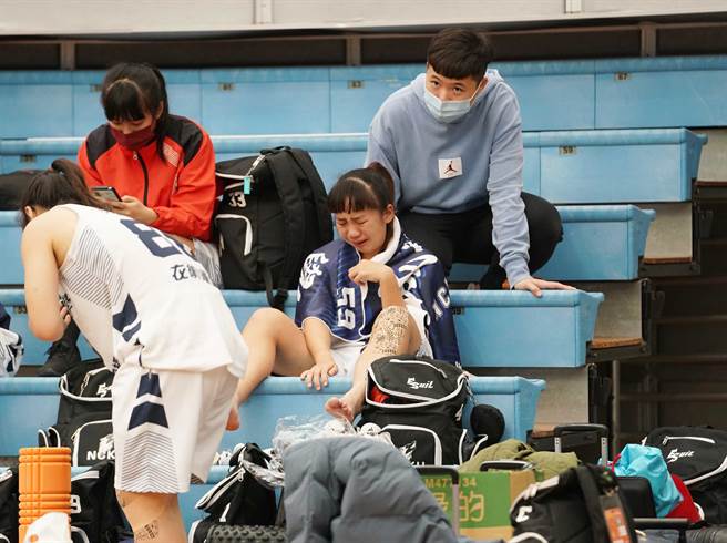 成大王勻妤賽後落淚。（大專體總提供）