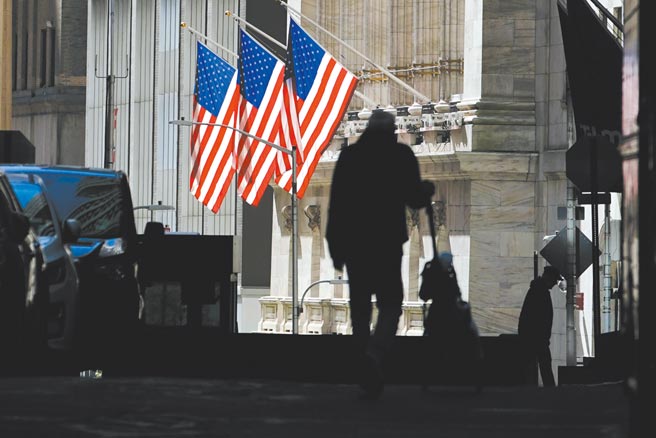 新冠重创纽约经济图╱美联社