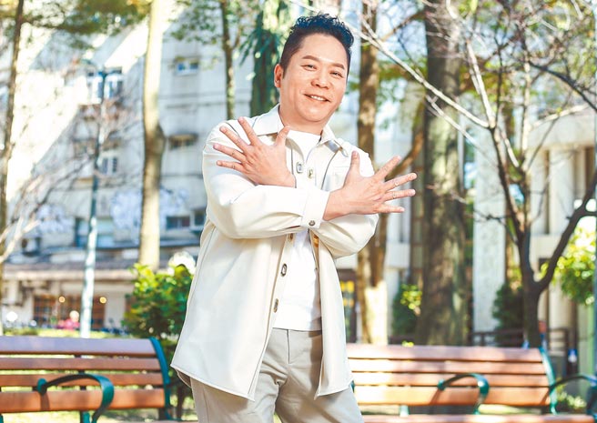 卜学亮是跨足影歌视的全方位艺人。（粘耿豪摄）