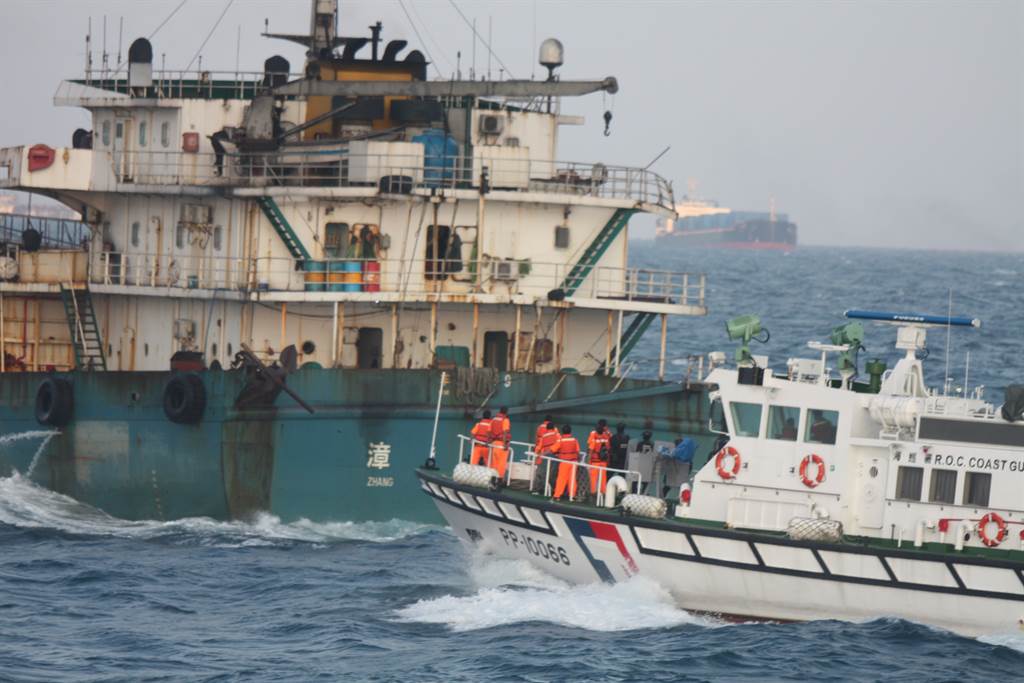 日本媒体：陆船集结马祖列岛盗採海砂。图/中央社资料照(photo:ChinaTimes)