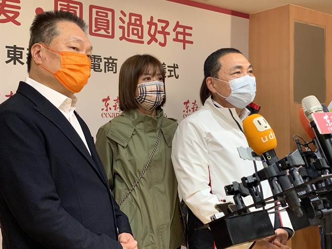 侯友宜今出席捐贈記者會。（許哲瑗攝）