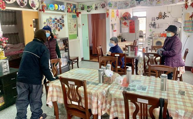 南投縣社區關懷據點，不受疫情影響持續運作。（廖志晃攝）