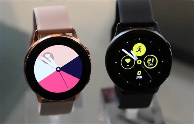 三星在2019年9月发表的 Galaxy Watch Active 智慧表，在全球部分国家可支援量测血压功能，当中不包含台湾。（黄慧雯摄）