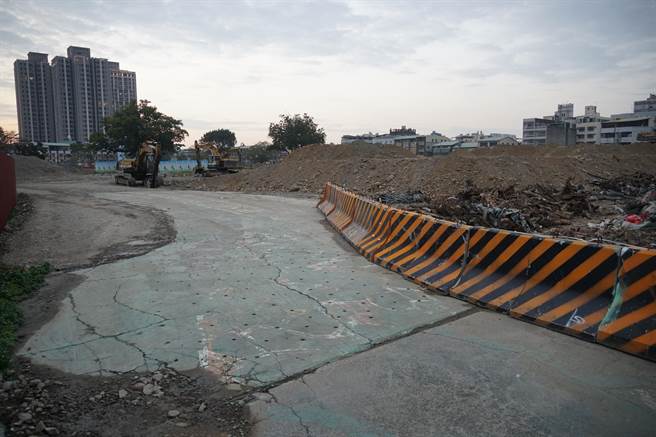 台中市府计划在15期大里市地重画区，兴建大里联合行政中心，工期约5年。（黄国峰摄）