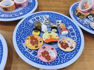 藏壽司ＸLINE FRIENDS推出限定扭蛋 玉子燒熊大、鮮蝦兔兔端上桌