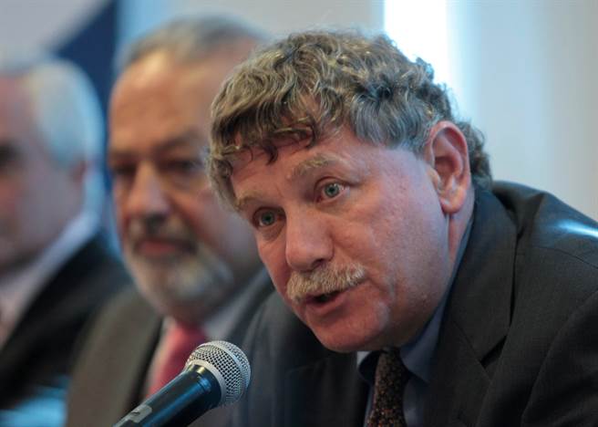 墨西哥電信巨富史林染疫 症狀輕微康復中。(圖/路透)