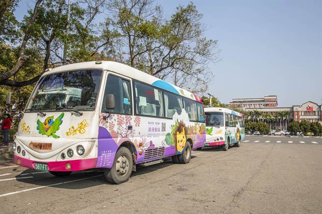 新竹县推出4条春节免费公车，2月8日起试办「公车转乘后第一段票免费措施」，让民眾春节出游免塞车。（罗浚滨摄）