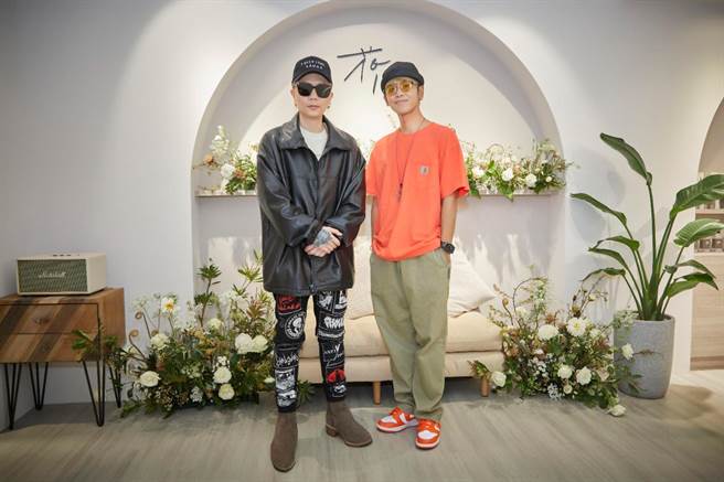 呂思緯、蕭秉治力挺化妝師好友新店開幕。（花心工作室提供）