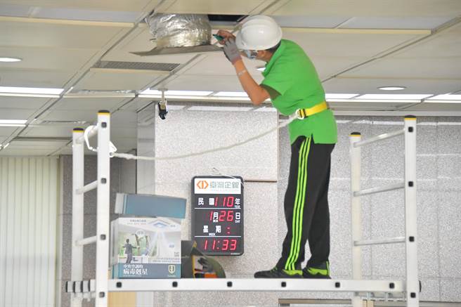 台企银增设中央空调过滤装置（图／台企银提供）