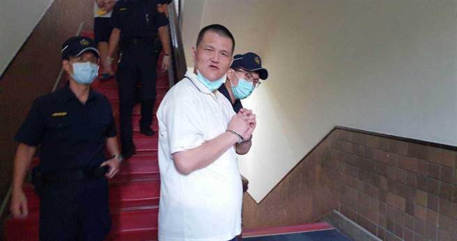 被鬼附身变殭尸还吃人 男疯砍父亲20刀颈椎断裂死亡(图/中时资料照)