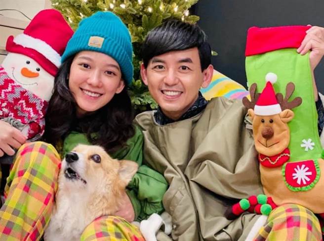 黄子佼和孟耿如再次宣布取消婚宴。（图／翻摄自脸书）