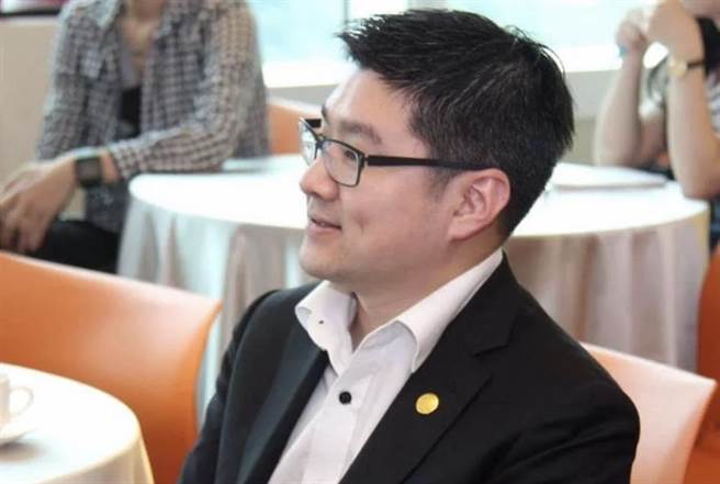 北市都发局长黄景茂将转任住都中心执行长  徐弘庭轰撒手不管「烂摊子」。（翻摄照片／吴康玮台北传真）