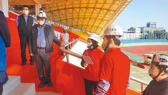 全中运4月云林登场，云林县长张丽善（右三）指示县府加强规画防疫措施。（云林县政府提供／张朝欣云林传真）