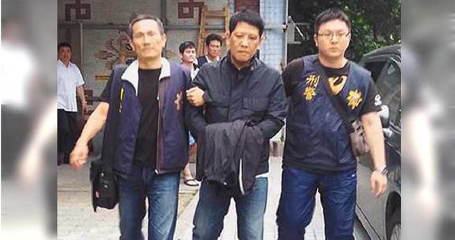 外传因绰号「海陆仔」的黑道老大赫育龙，不满陈盈助干涉他绑架的事情，所以「要让陈盈助漏气」。（图／报系资料照）