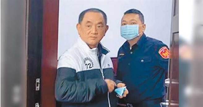 有「台湾地下签赌教父」之称的陈盈助涉嫌洗钱日前遭检方传唤，在侦讯庭接受侦讯，陈盈助一度因身体不适返家休息。（图／报系资料照）