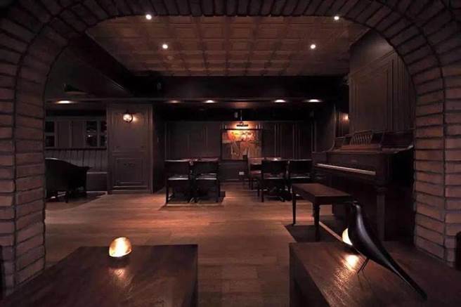 復古浪漫情怀的爵士酒吧「Alchemy Bar」（图／BEEMEN蜂报提供）