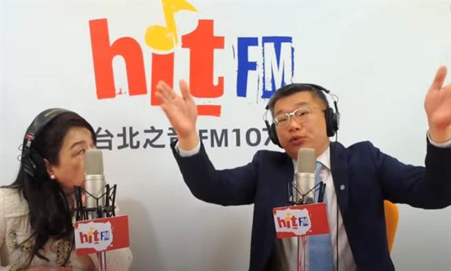 立法院副院长蔡其昌今接受广播专访，针对中火燃煤议题，抨击台中市长卢秀燕别拿市民健康当成与他竞争的筹码。(翻摄hit FM《周玉蔻呛新闻》Youtube频道)