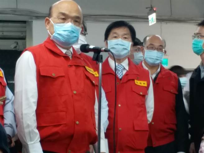 蘇揆上午受訪(張理國攝)