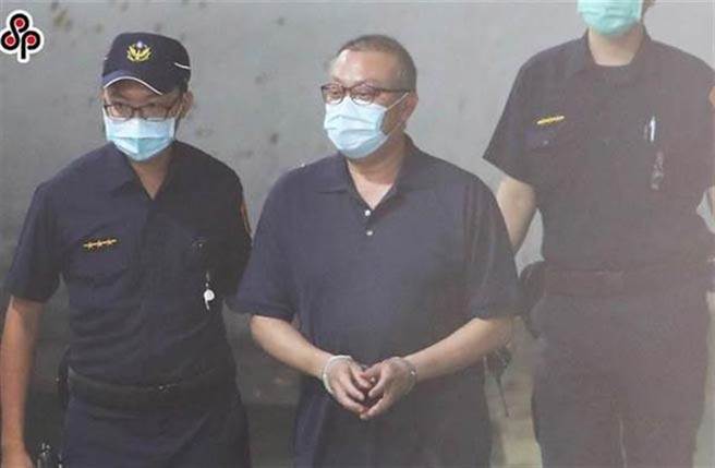 台北地院審理立委貪汙案，今針對在押立委蘇震清（中）涉案部分，傳喚李恆隆的胞姊兼帳房李秀峰作證。（本報資料照片）