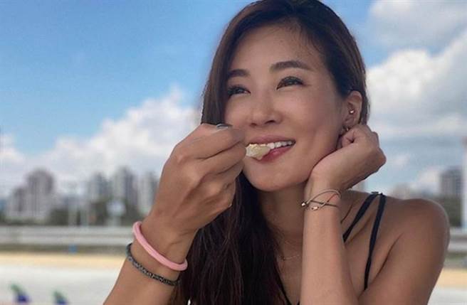 「咪咪爱运动」有高达80万粉丝追踪。（图／mimisparklemi IG）