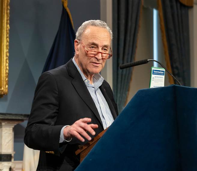 美国联邦参议院民主党领袖舒默（Chuck Schumer）。(图/shutterstock提供)