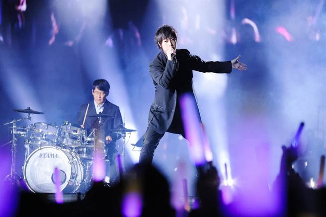 五月天「好好好想见到你」演唱会桃园场叫好叫座。摘自脸书