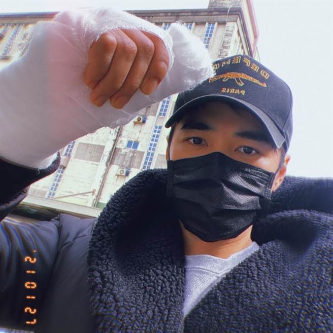 手术后的是元介。（翻摄脸书）