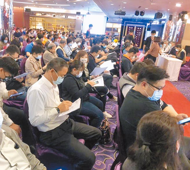 2021台南自动化机械智慧制造展的参展须知说明会，厂商们踊跃参与。图／陈惠珍