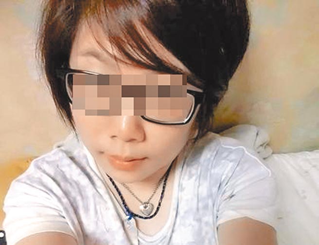 无照保母杜苡彤2015年与男友高嘉华联手虐死2岁男童，一二审仅依伤害罪轻判3年6月，26日更一审逆转，认定杜女为伤害致死共犯，重判11年10月，可上诉。（本报资料照／袁庭尧高雄传真）